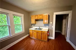 9801 Raymond Ave, Loveland, OH 44104 - Photo 3