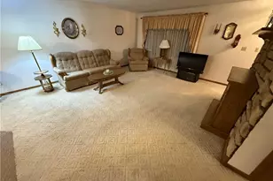 937 3rd St SW, New Philadelphia, OH 44663 - Photo 7