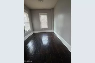 245 E Ford Avenue, Barberton, OH 44203 - Photo 13