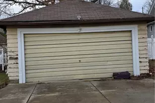 245 E Ford Ave, Barberton, OH 44203 - Photo 3