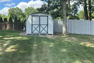 583 Wyndclift Cir, Austintown, OH 44515 - Photo 47