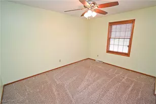 583 Wyndclift Cir, Austintown, OH 44515 - Photo 29