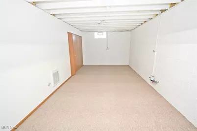 583 Wyndclift Circle, Austintown, OH 44515 - Photo 37