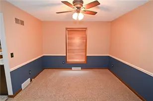 583 Wyndclift Cir, Austintown, OH 44515 - Photo 9