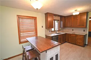 583 Wyndclift Cir, Austintown, OH 44515 - Photo 15