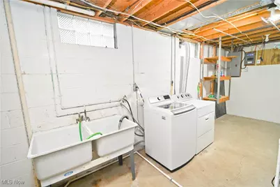 583 Wyndclift Circle, Austintown, OH 44515 - Photo 39