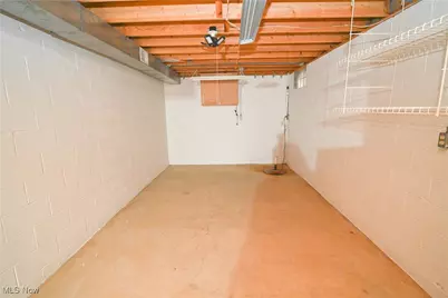 583 Wyndclift Circle, Austintown, OH 44515 - Photo 37