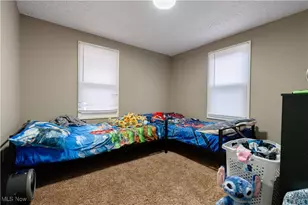 985 Bloomfield Ave, Akron, OH 44302 - Photo 15