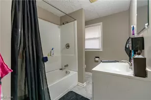 985 Bloomfield Ave, Akron, OH 44302 - Photo 13
