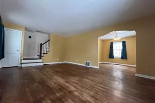 1595 Redwood Ave, Akron, OH 44301 - Photo 9