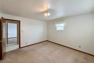 121 Buena Vista Blvd, Steubenville, OH 43952 - Photo 11