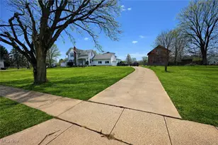 305 W Main St, LaGrange, OH 44050 - Photo 15