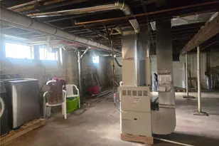 423 Bradley Ln, Youngstown, OH 44504 - Photo 33