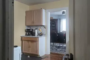 423 Bradley Ln, Youngstown, OH 44504 - Photo 13