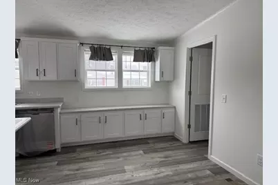 2661 Lake Breeze Drive, Madison, OH 44057 - Photo 7