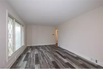 10941 Gabriella Drive, Parma, OH 44130 - Photo 3