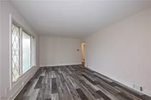 10941 Gabriella Dr, Parma, OH 44130 - Photo 3