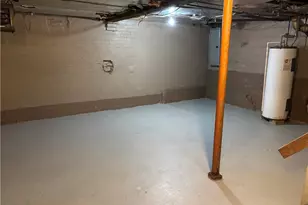 931 McKinnon Ave, East Liverpool, OH 43920 - Photo 17