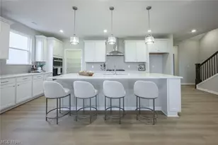 23724 Wally's Wy, Columbia Station, OH 44028 - Photo 5