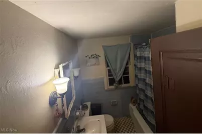 504 W Boston Avenue, Youngstown, OH 44511 - Photo 7