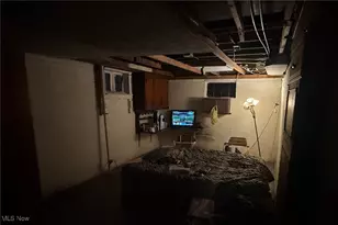 504 W Boston Ave, Youngstown, OH 44511 - Photo 9