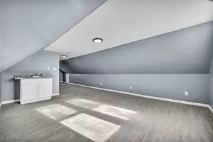 10613 Sandusky Ave, Loveland, OH 44105 - Photo 35