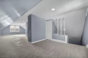 10613 Sandusky Ave, Loveland, OH 44105 - Photo 33