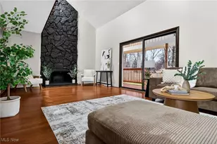 7627 Newton Dr, Mentor, OH 44060 - Photo 3