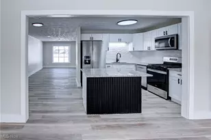 6242 Oxford Ct, Huber Heights, OH 44146 - Photo 7