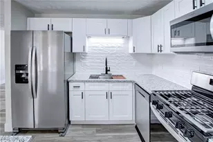 6242 Oxford Ct, Huber Heights, OH 44146 - Photo 5