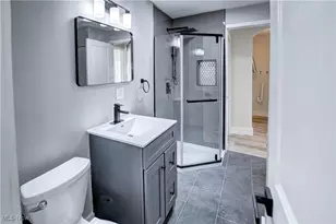 6242 Oxford Ct, Huber Heights, OH 44146 - Photo 17