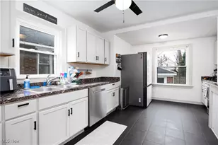 1328 Bonnieview Ave, Oakwood, OH 44107 - Photo 13