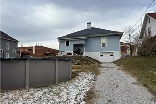 816 N 1st St, Dennison, OH 44621 - Photo 3