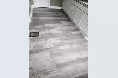 2438 Indiana Way NE, Canton, OH 44705 - Photo 11