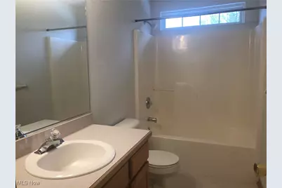 6140 Champagne Shores, Medina, OH 44256 - Photo 13