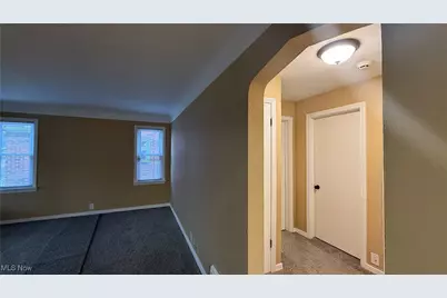 4643 E 90th Street, Garfield Heights, OH 44125 - Photo 9