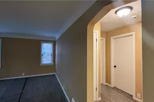 4643 E 90th St, Garfield Heights, OH 44125 - Photo 9