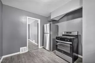 420 E 222nd St, Euclid, OH 44123 - Photo 9