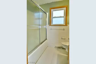 5298 Calla Avenue NW, Champion, OH 44483 - Photo 35