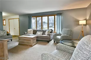 5298 Calla Ave NW, Champion, OH 44483 - Photo 7