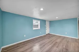 422 E 222nd St, Euclid, OH 44123 - Photo 23