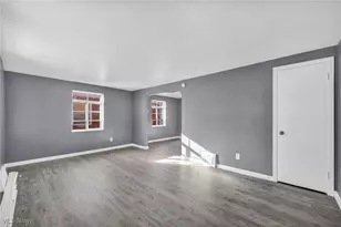 422 E 222nd St, Euclid, OH 44123 - Photo 13