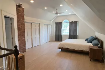 2877 Hampshire Road, Cleveland Heights, OH 44118 - Photo 9