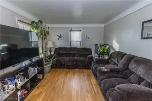 16913 Lotus Dr, Loveland, OH 44128 - Photo 9