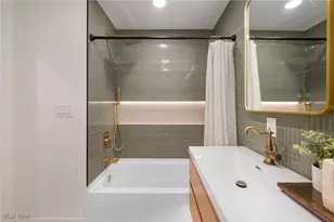 24270 Hermitage Rd, Huber Heights, OH 44122 - Photo 27