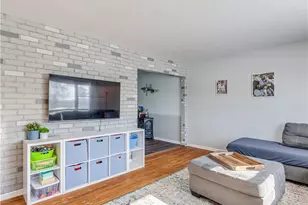 3327 Valley Forge Dr, Brunswick, OH 44212 - Photo 7