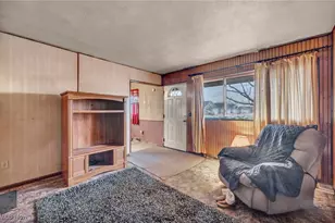 715 S Logan St, Elyria, OH 44035 - Photo 7