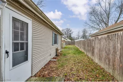 715 S Logan Street, Elyria, OH 44035 - Photo 21