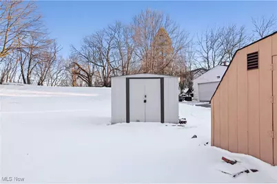 639 N Way Street, Barberton, OH 44203 - Photo 29