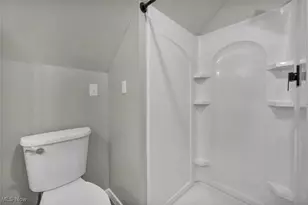 375 Beechwood Dr, Willowick, OH 44095 - Photo 21